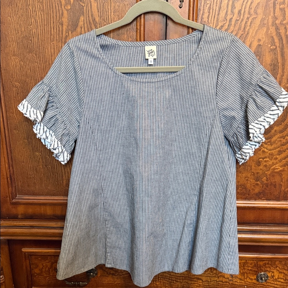 Ivy Jane black Striped Blue Women's Top
